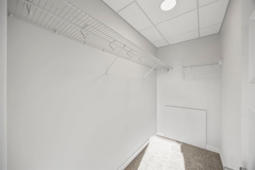 2202-2117 81 Street Sw, Calgary, AB - Indoor With Storage