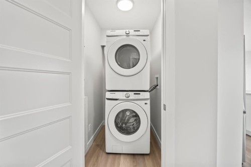 2202-2117 81 Street Sw, Calgary, AB - Indoor Photo Showing Laundry Room