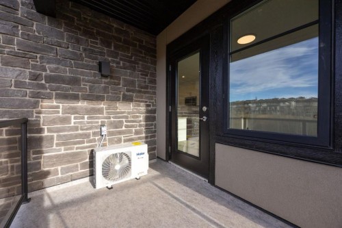 2202-2117 81 Street Sw, Calgary, AB - Outdoor With Exterior