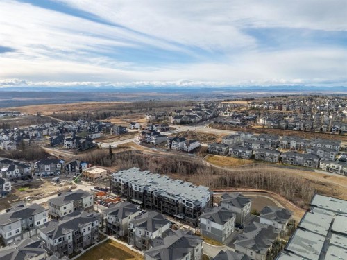 2202-2117 81 Street Sw, Calgary, AB - Outdoor With View
