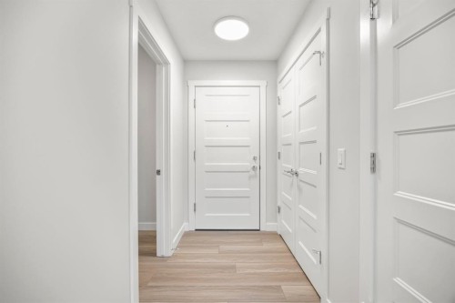 2202-2117 81 Street Sw, Calgary, AB - Indoor Photo Showing Other Room