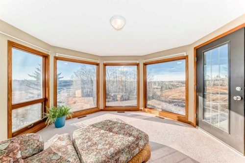 67 Evergreen Rise Sw, Calgary, AB - Indoor Photo Showing Other Room