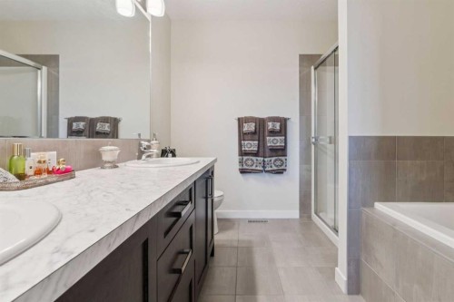 71 Mount Rae Heights, Okotoks, AB - Indoor Photo Showing Bathroom