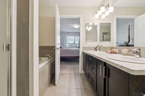 71 Mount Rae Heights, Okotoks, AB - Indoor Photo Showing Bathroom