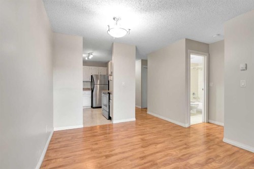 102-611 67 Avenue Sw, Calgary, AB - Indoor
