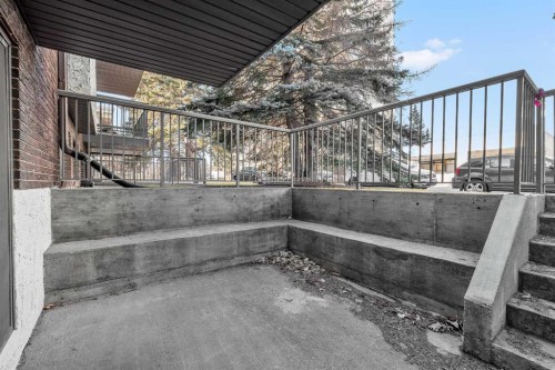 102-611 67 Avenue Sw, Calgary, AB - Outdoor