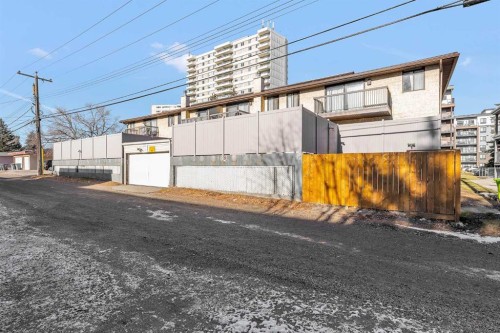 102-611 67 Avenue Sw, Calgary, AB - Outdoor