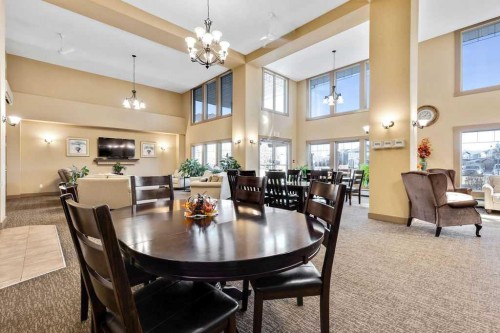 118-428 Chaparral Ravine View Se, Calgary, AB - Indoor Photo Showing Dining Room