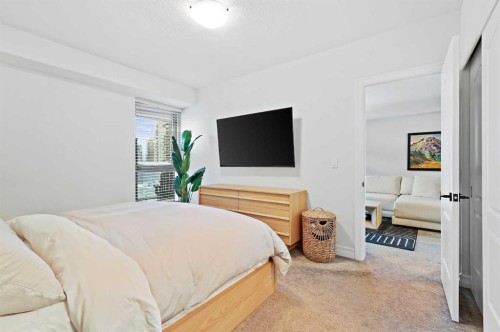 305-836 15 Avenue Sw, Calgary, AB - Indoor Photo Showing Bedroom