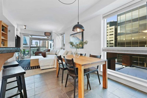 305-836 15 Avenue Sw, Calgary, AB - Indoor Photo Showing Dining Room
