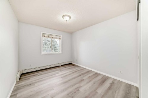 311-290 Shawville Way Se, Calgary, AB - Indoor Photo Showing Other Room