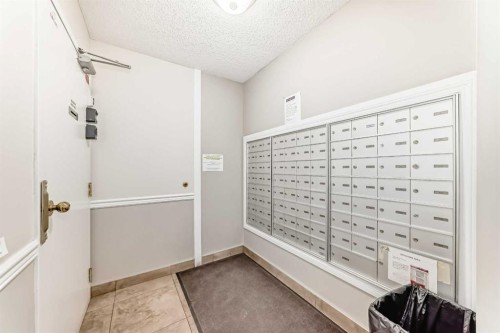 311-290 Shawville Way Se, Calgary, AB - Indoor Photo Showing Other Room