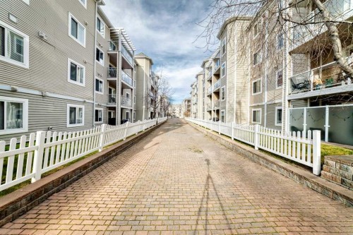 311-290 Shawville Way Se, Calgary, AB - Outdoor