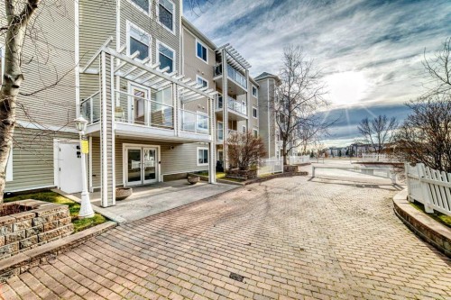 311-290 Shawville Way Se, Calgary, AB - Outdoor