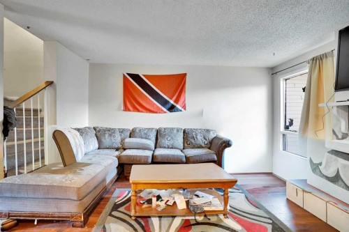 28 Abergale Close Ne, Calgary, AB - Indoor Photo Showing Living Room