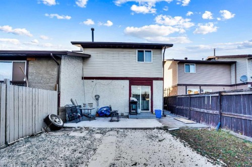 28 Abergale Close Ne, Calgary, AB - Outdoor