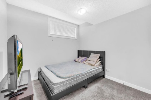 43 Cornerbrook Gate Ne, Calgary, AB - Indoor Photo Showing Bedroom