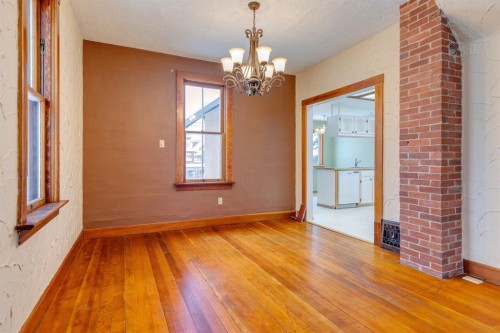 77 Elma Street West, Okotoks, AB - Indoor Photo Showing Other Room