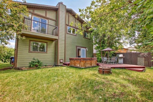 55 Bermuda Close Nw, Calgary, AB - Outdoor With Deck Patio Veranda
