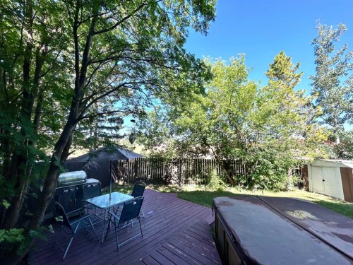 55 Bermuda Close Nw, Calgary, AB - Outdoor With Deck Patio Veranda