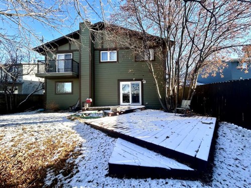55 Bermuda Close Nw, Calgary, AB - Outdoor With Balcony