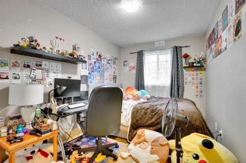 56 Country Village Manor Ne, Calgary, AB - Indoor Photo Showing Other Room