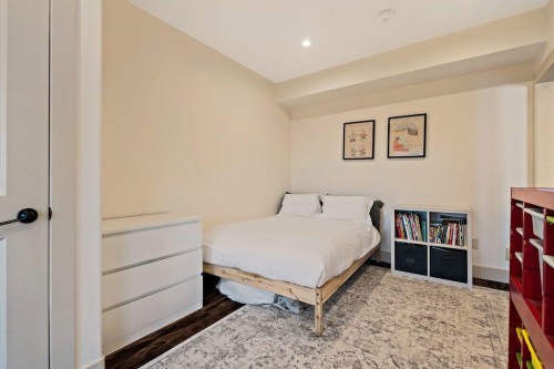 111 Marquis Cove Se, Calgary, AB - Indoor Photo Showing Bedroom