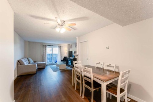 1101-829 Coach Bluff Crescent Sw, Calgary, AB - Indoor Photo Showing Other Room