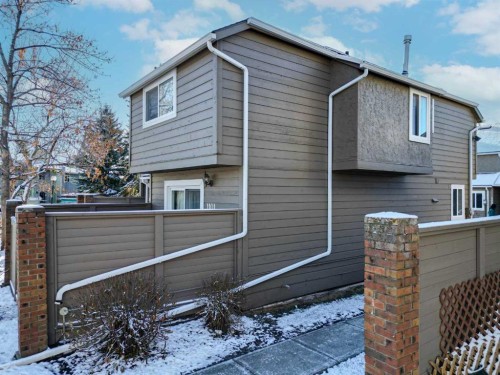 1101-829 Coach Bluff Crescent Sw, Calgary, AB - Outdoor