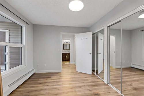 310-2204 1 Street Sw, Calgary, AB - Indoor Photo Showing Other Room