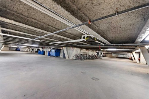 310-2204 1 Street Sw, Calgary, AB - Indoor Photo Showing Garage