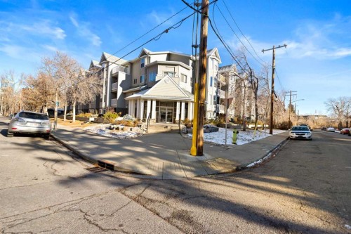 310-2204 1 Street Sw, Calgary, AB - Outdoor