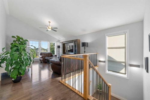 2233 Bayside Circle Sw, Airdrie, AB - Indoor Photo Showing Other Room
