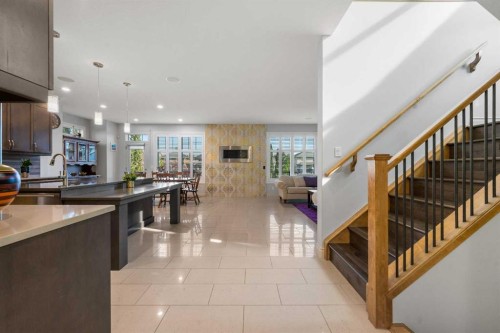 2233 Bayside Circle Sw, Airdrie, AB - Indoor Photo Showing Kitchen