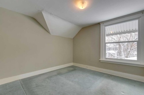 3226 7 Street Sw, Calgary, AB - Indoor Photo Showing Other Room