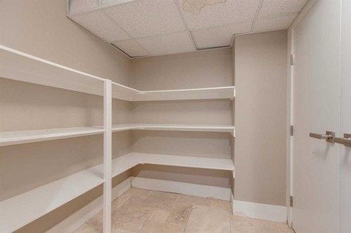 3226 7 Street Sw, Calgary, AB - Indoor With Storage