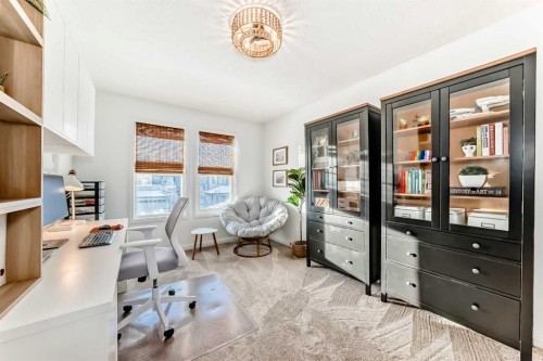 135 Autumn Close Se, Calgary, AB - Indoor Photo Showing Office