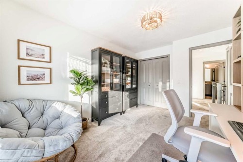 135 Autumn Close Se, Calgary, AB - Indoor