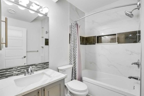 41 Howse Heights Ne, Calgary, AB - Indoor Photo Showing Bathroom