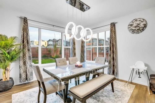 41 Howse Heights Ne, Calgary, AB - Indoor Photo Showing Dining Room