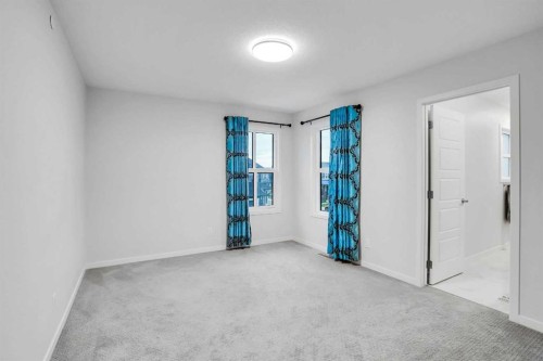 41 Howse Heights Ne, Calgary, AB - Indoor Photo Showing Other Room