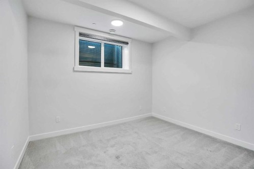 41 Howse Heights Ne, Calgary, AB - Indoor Photo Showing Other Room