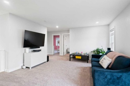 21 Seton Parade Se, Calgary, AB - Indoor
