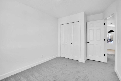 30 New Brighton Circle Se, Calgary, AB - Indoor Photo Showing Other Room