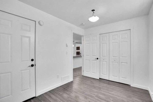 30 New Brighton Circle Se, Calgary, AB - Indoor Photo Showing Other Room