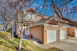 103 Royal Manor NW Calgary, AB T3G 5T5