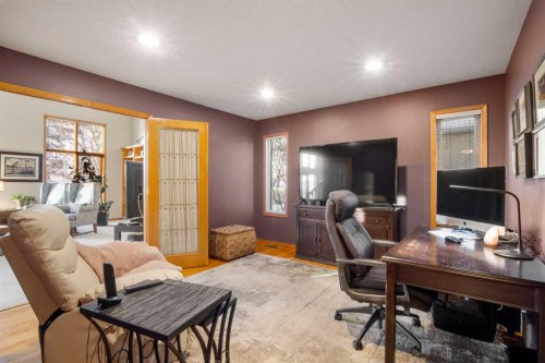 2331 Morris Crescent Se, Airdrie, AB - Indoor Photo Showing Office