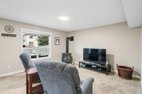 124 Cresthaven Place Sw, Calgary, AB - Indoor