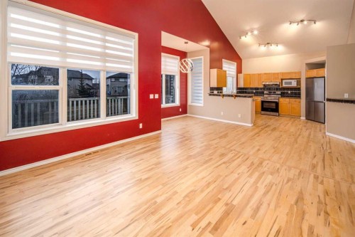 18 Hidden Creek Point Nw, Calgary, AB - Indoor Photo Showing Other Room