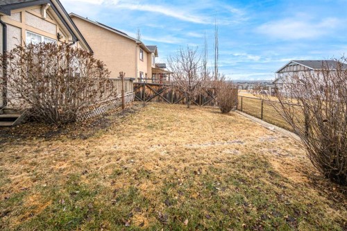 18 Hidden Creek Point Nw, Calgary, AB - Outdoor